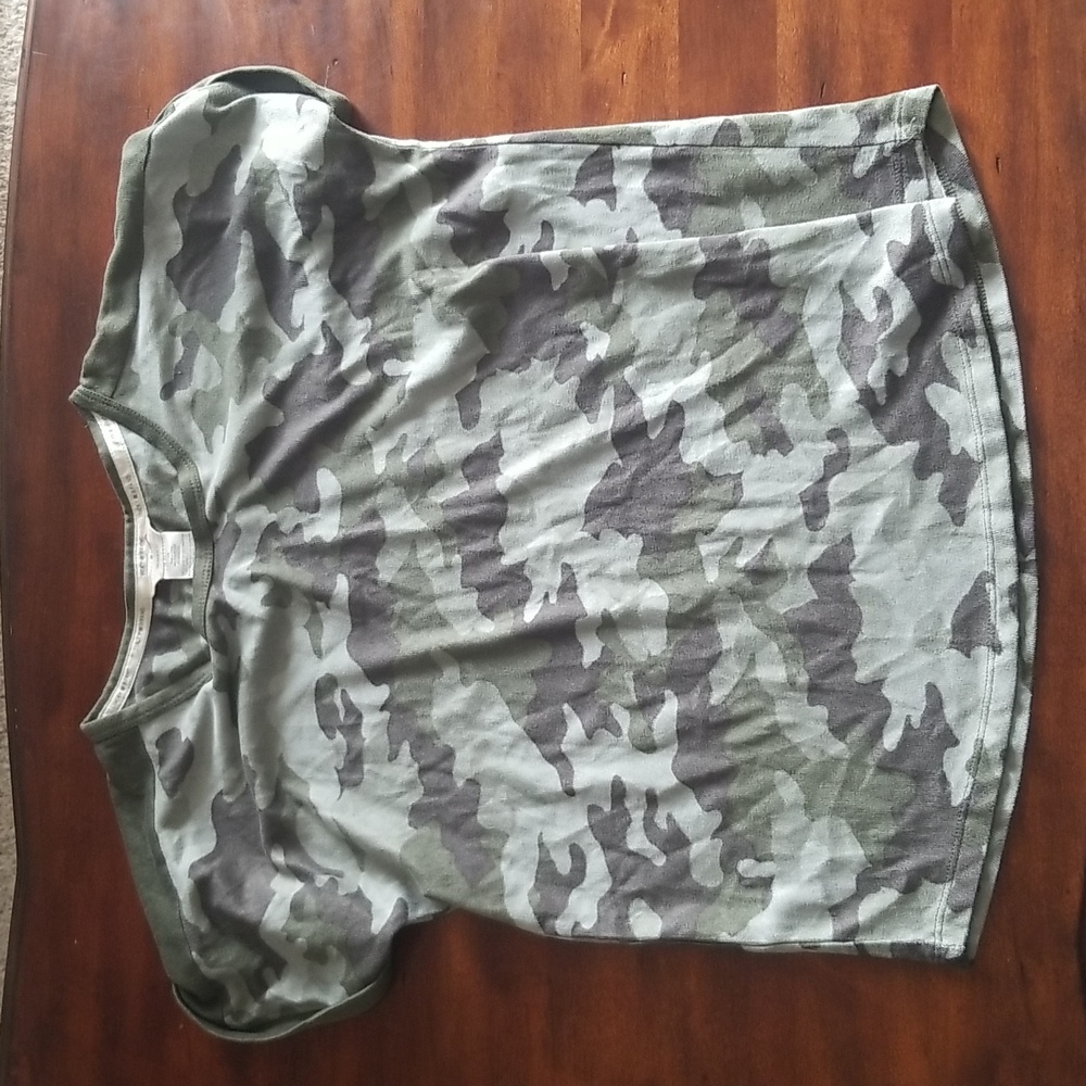 Camo lightweight sweater knit soft top
